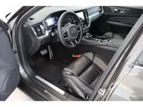 Volvo V60 (2022) thumbnail 4