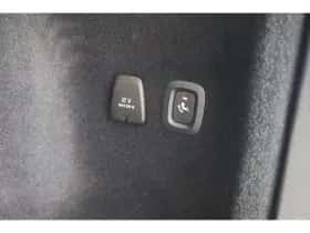Volvo V60 (2022) thumbnail 9