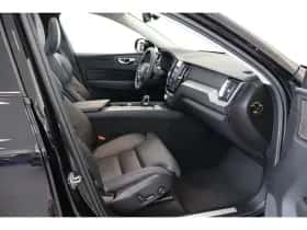 Volvo XC60 (2024) thumbnail 6