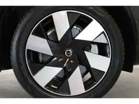 Volvo XC60 (2024) thumbnail 7