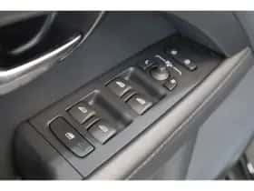 Volvo V70 (2016) thumbnail 30