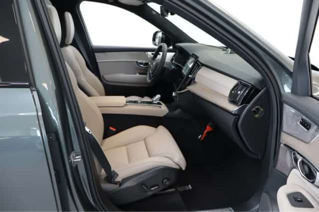 Volvo XC90 (2026) thumbnail 6
