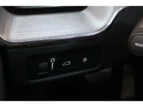 Volvo XC60 (2020) thumbnail 42