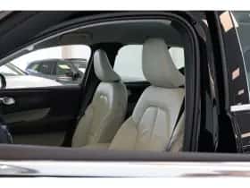Volvo XC40 (2022) thumbnail 15