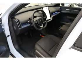 Volvo EX30 (2025) thumbnail 4