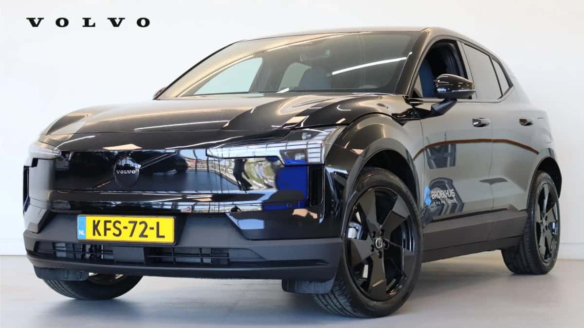 Volvo EX30 (2026) — foto 1