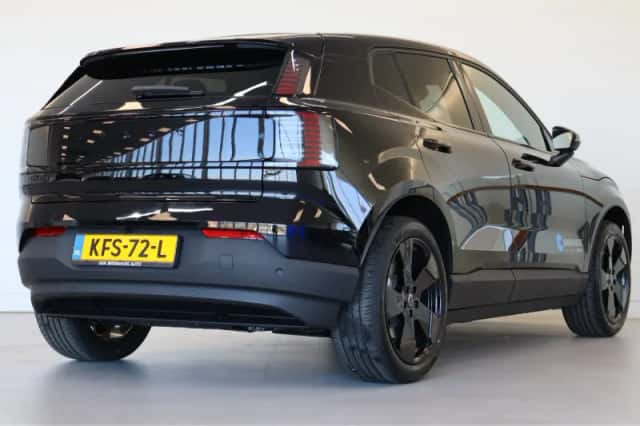 Volvo EX30 (2026) thumbnail 3