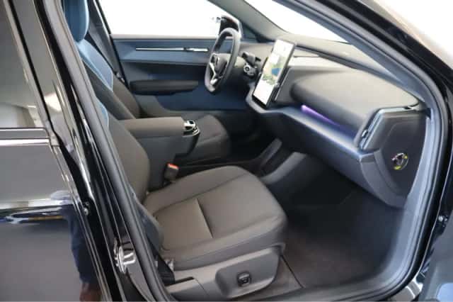 Volvo EX30 (2026) thumbnail 6