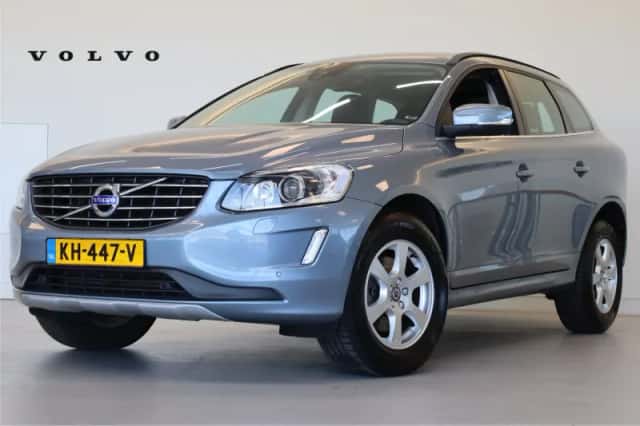 Volvo XC60 (2016) thumbnail 1
