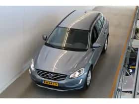 Volvo XC60 (2016) thumbnail 12