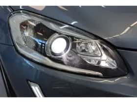 Volvo XC60 (2016) thumbnail 15