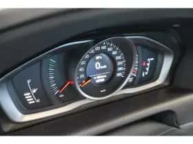 Volvo XC60 (2016) thumbnail 20