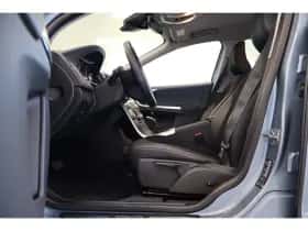 Volvo XC60 (2016) thumbnail 28
