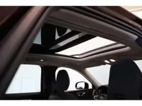 Volvo XC60 (2025) thumbnail 8