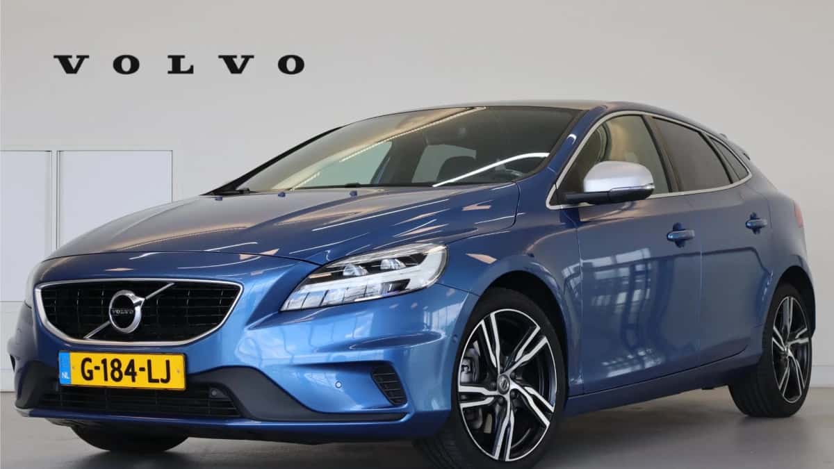 Volvo V40 (2019) — foto 1
