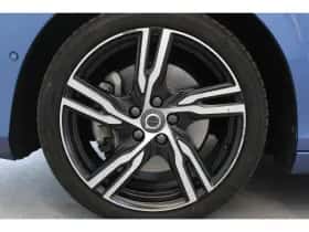 Volvo V40 (2019) thumbnail 4