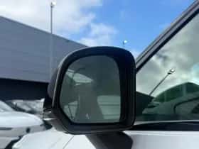 Volvo XC40 (2018) thumbnail 15