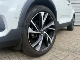 Volvo XC40 (2018) thumbnail 17