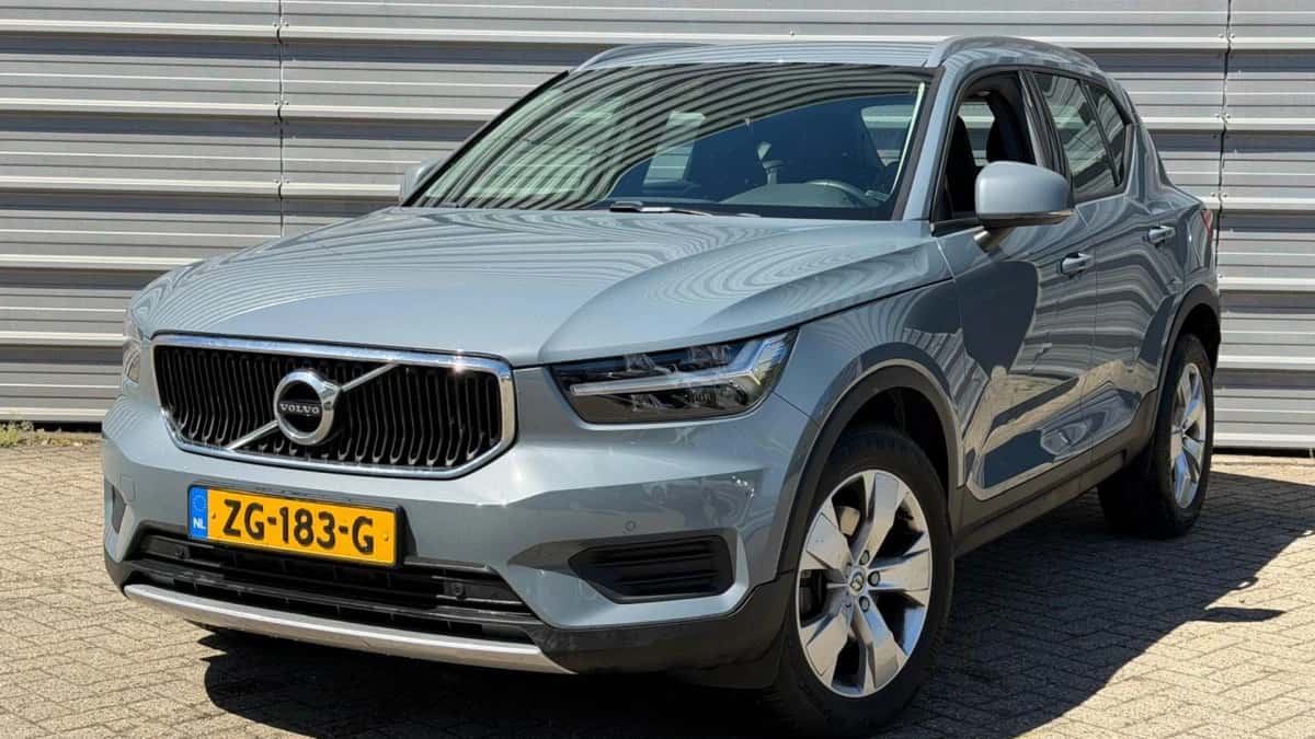 Volvo XC40 (2019) — foto 1
