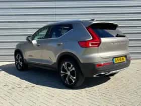 Volvo XC40 (2019) thumbnail 3