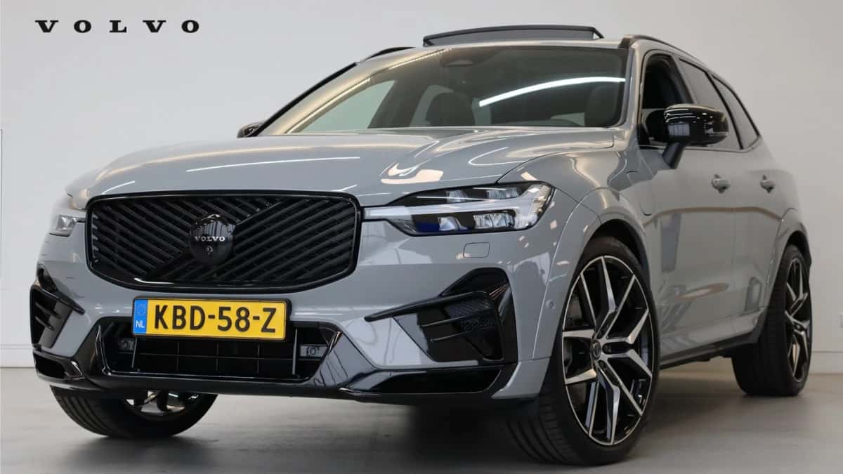 Volvo XC60 (2026) — foto 1