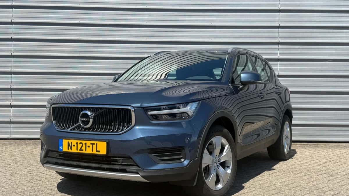 Volvo XC40 (2022) — foto 1