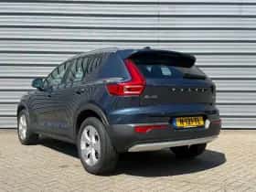 Volvo XC40 (2022) thumbnail 3
