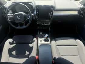 Volvo XC40 (2022) thumbnail 4