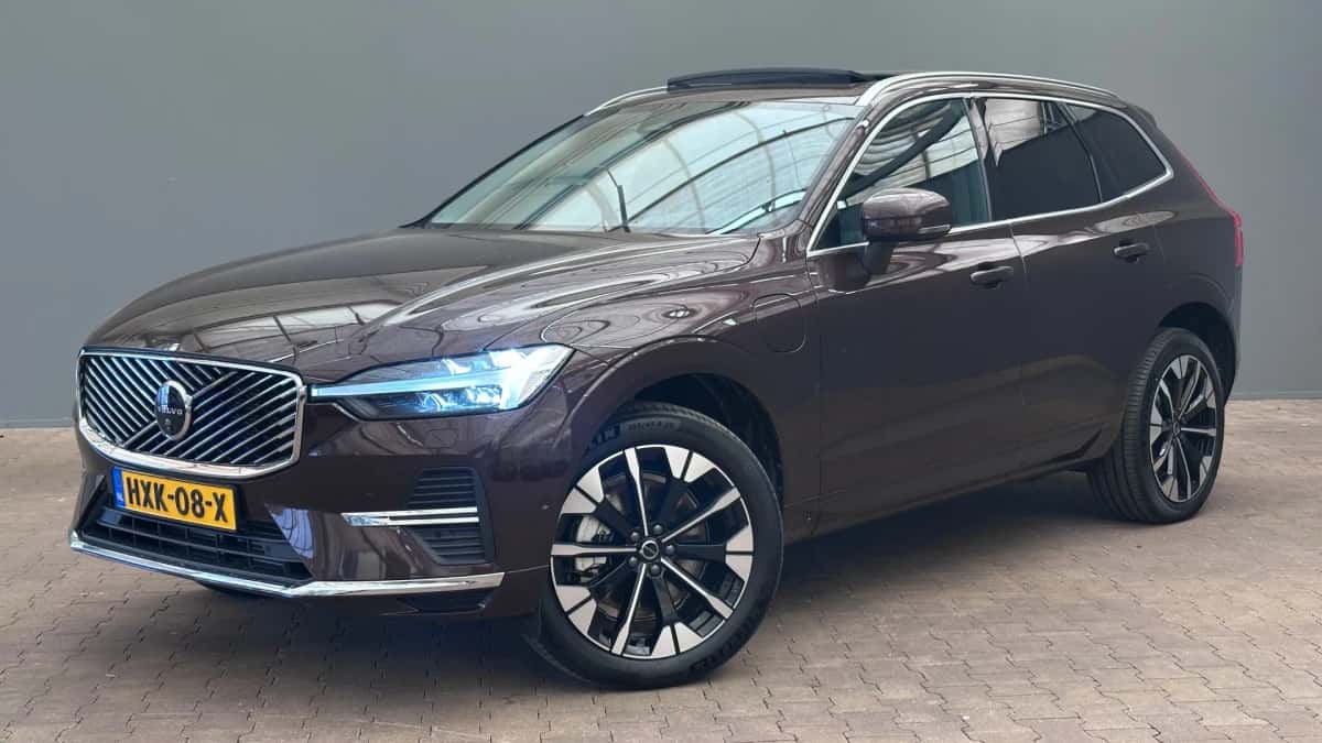 Volvo XC60 (2026) — foto 1