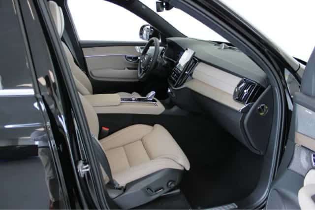 Volvo XC90 (2026) thumbnail 6