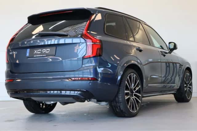 Volvo XC90 (2026) thumbnail 3