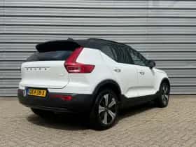 Volvo XC40 (2022) thumbnail 3