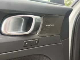 Volvo XC40 (2022) thumbnail 6