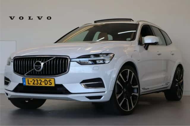 Volvo XC60 (2021) thumbnail 1