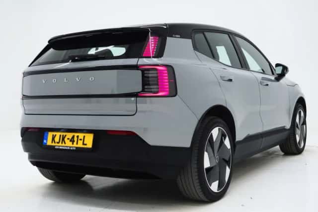 Volvo EX30 (2024) thumbnail 3
