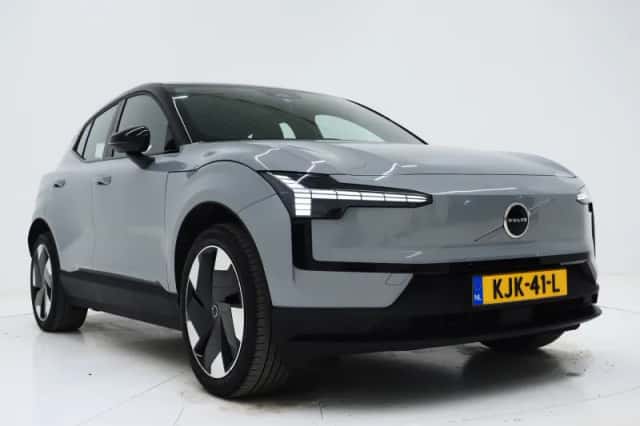 Volvo EX30 (2024) thumbnail 4