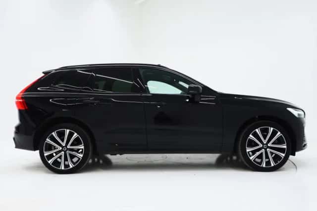 Volvo XC60 (2022) thumbnail 5