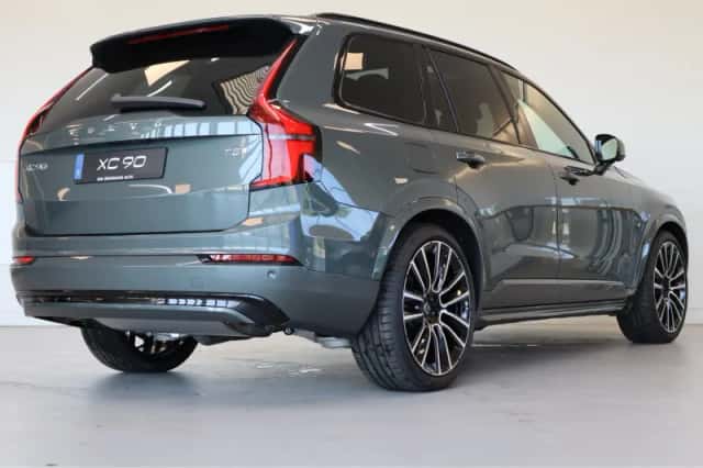 Volvo XC90 (2026) thumbnail 3