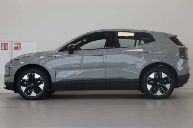 Volvo EX30 (2026) thumbnail 2
