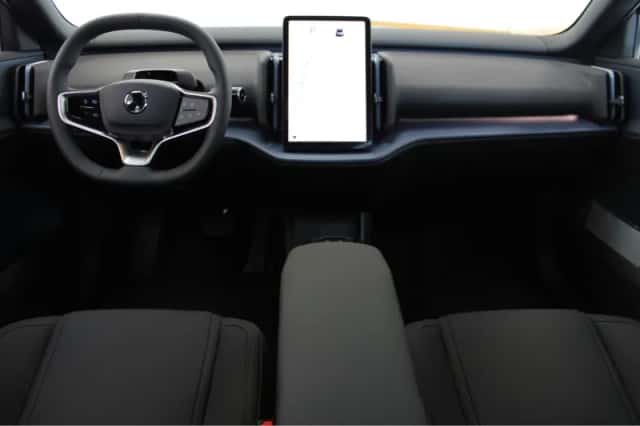 Volvo EX30 (2026) thumbnail 5
