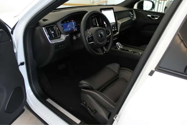 Volvo XC60 (2026) thumbnail 4