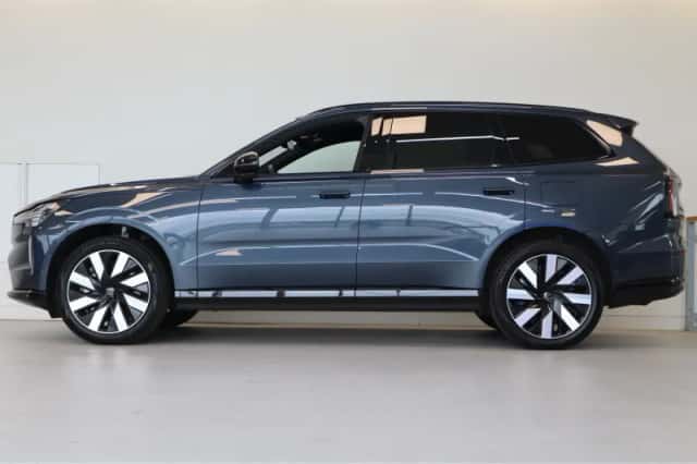 Volvo EX90 (2025) thumbnail 2