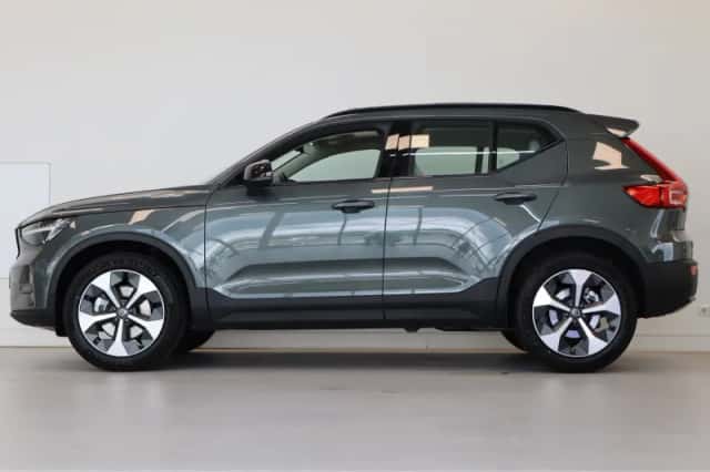 Volvo XC40 (2026) thumbnail 2