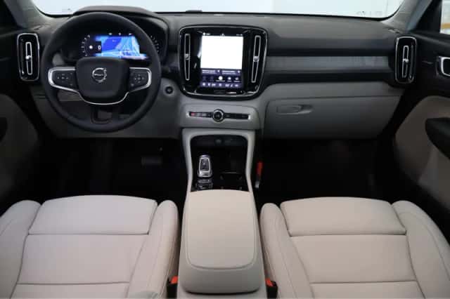 Volvo XC40 (2026) thumbnail 5