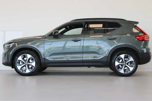 Volvo XC40 (2026) thumbnail 2