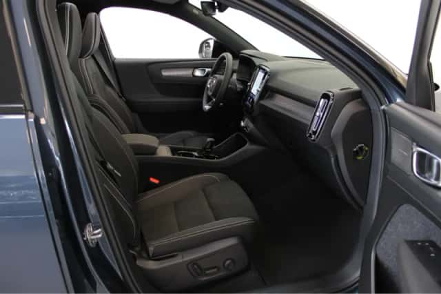 Volvo EX40 (2026) thumbnail 6