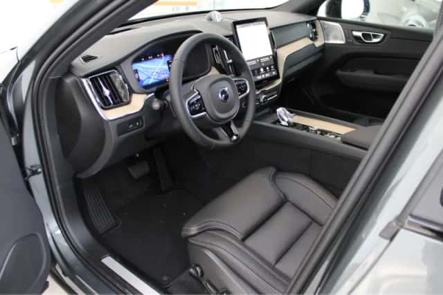 Volvo XC60 (2026) thumbnail 4
