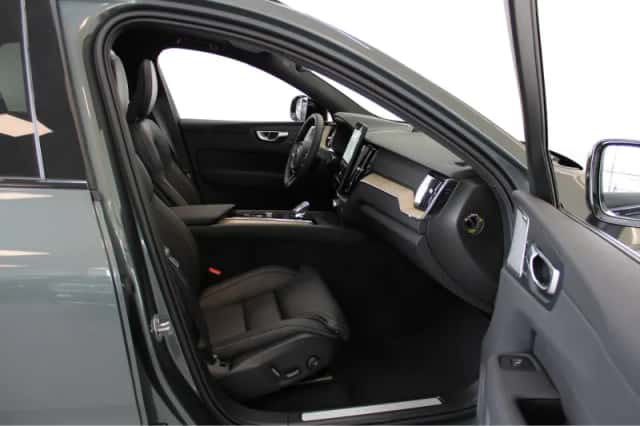 Volvo XC60 (2026) thumbnail 6
