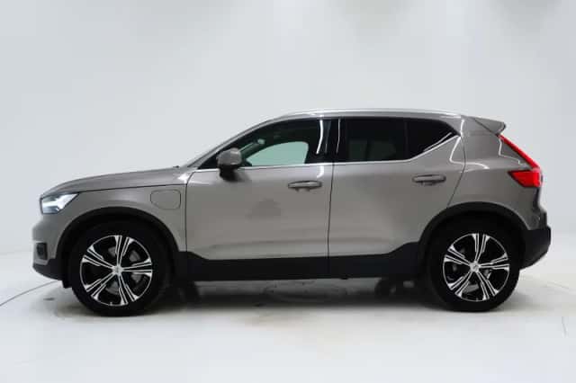 Volvo XC40 (2020) thumbnail 2