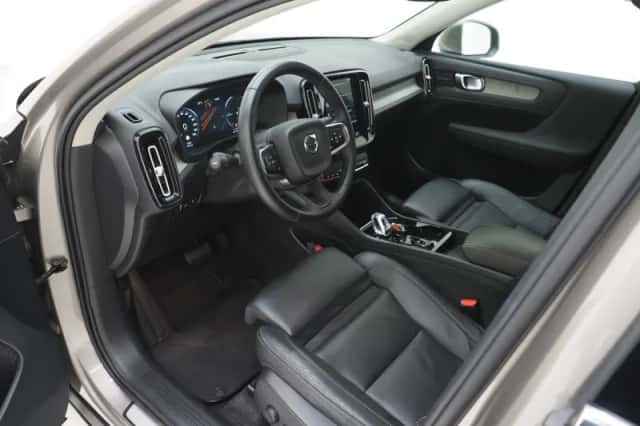 Volvo XC40 (2020) thumbnail 4
